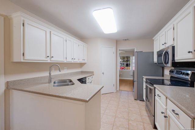 16314 Falcon Hill St, San Antonio, TX 78247