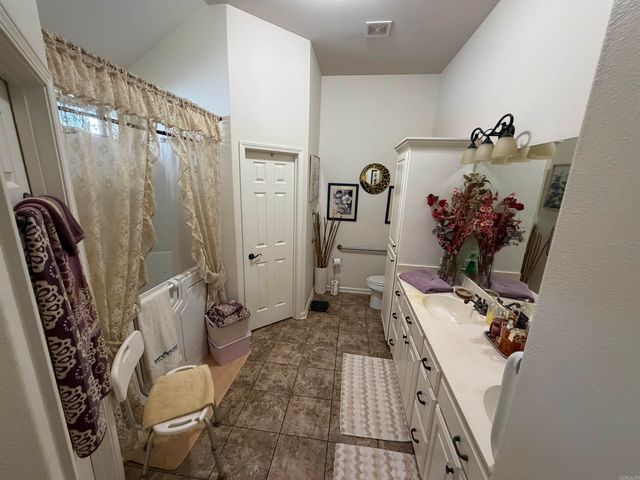 10611 Rockbrook Drive, Sherwood, AR 72120
