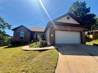 10611 Rockbrook Drive, Sherwood, AR 72120