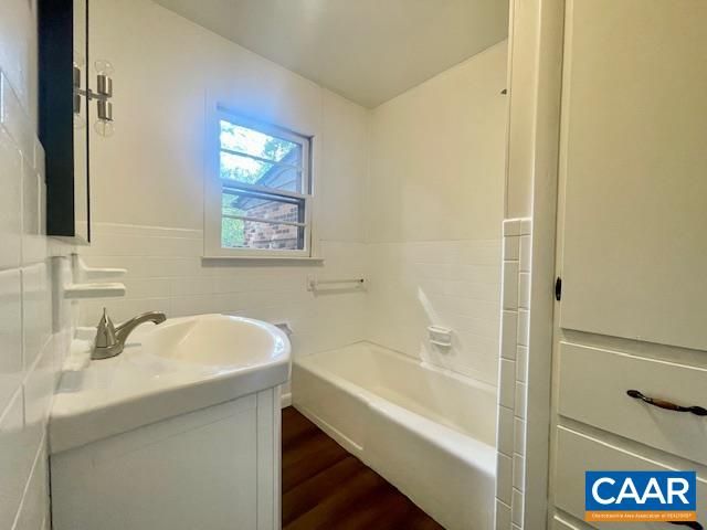 728 COLD SPRINGS RD, Stuarts Draft, VA 24477