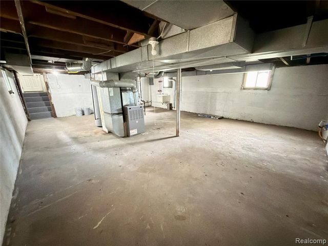 114 Pine Street, River Rouge, MI 48218