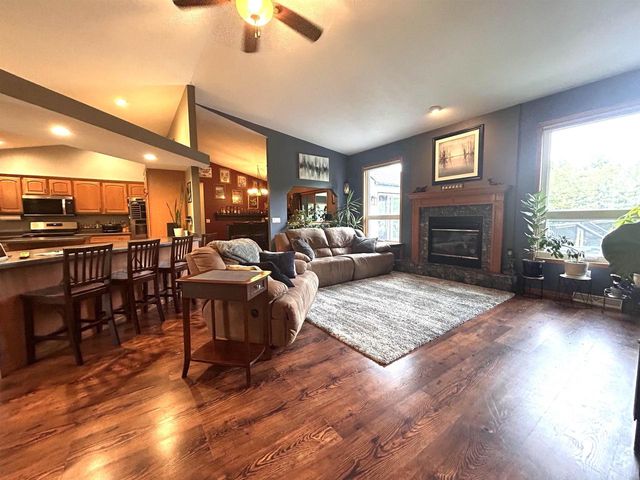 7672 Division Road, Tomah, WI 54660
