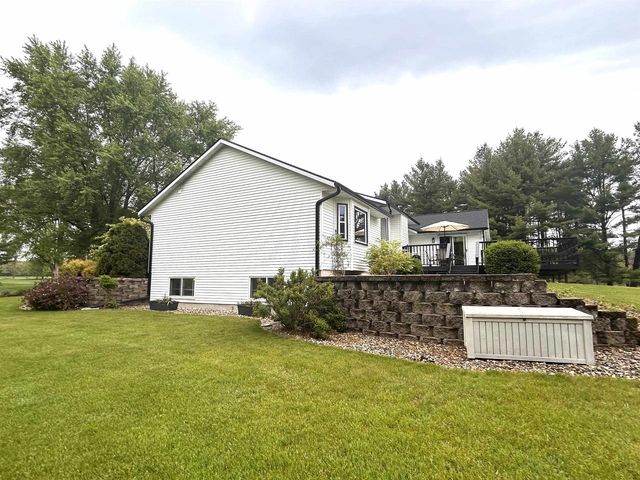 7672 Division Road, Tomah, WI 54660