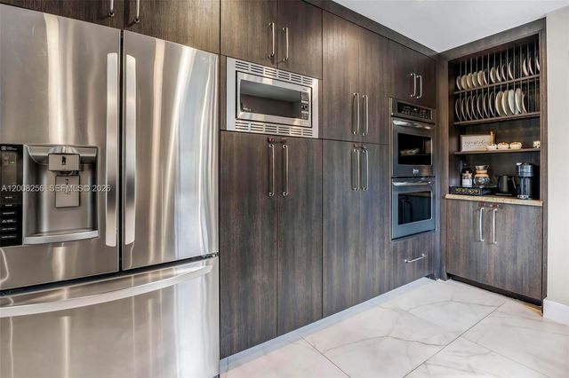 235 SE 9th St, Dania Beach, FL 33004