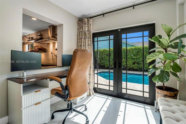 235 SE 9th St, Dania Beach, FL 33004