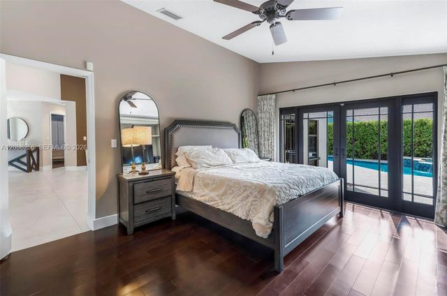 235 SE 9th St, Dania Beach, FL 33004