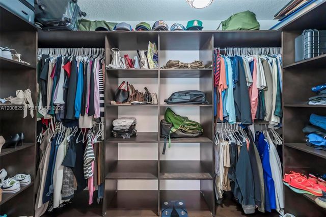 235 SE 9th St, Dania Beach, FL 33004