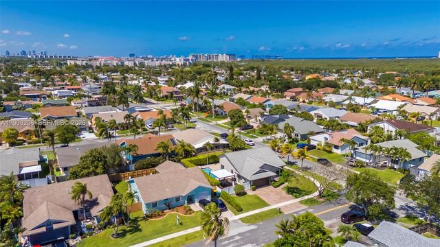 235 SE 9th St, Dania Beach, FL 33004