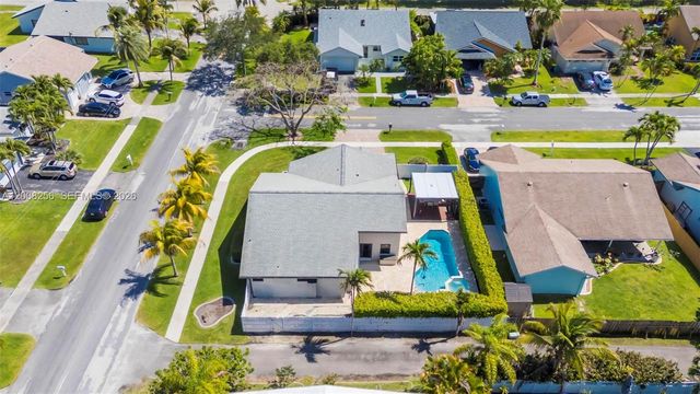 235 SE 9th St, Dania Beach, FL 33004