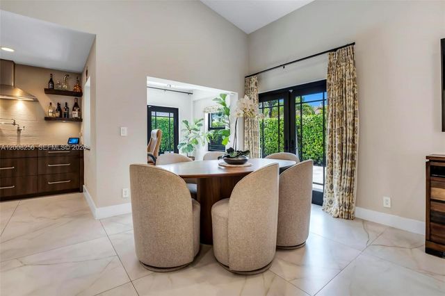 235 SE 9th St, Dania Beach, FL 33004