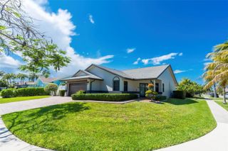 235 SE 9th St, Dania Beach, FL 33004