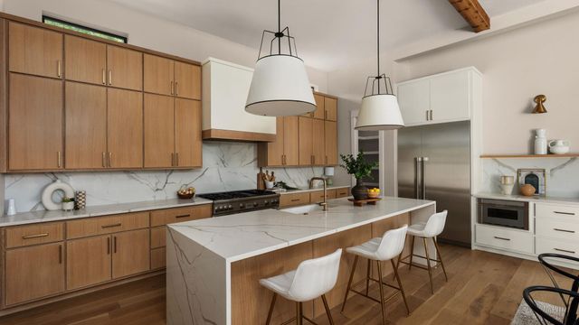 1909 W 40th ST, Austin, TX 78731