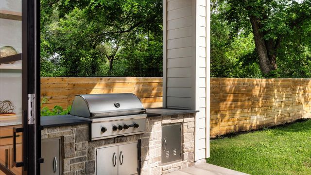 1909 W 40th ST, Austin, TX 78731