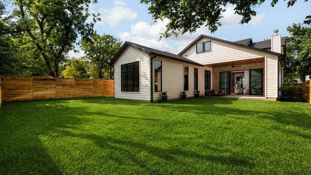 1909 W 40th ST, Austin, TX 78731