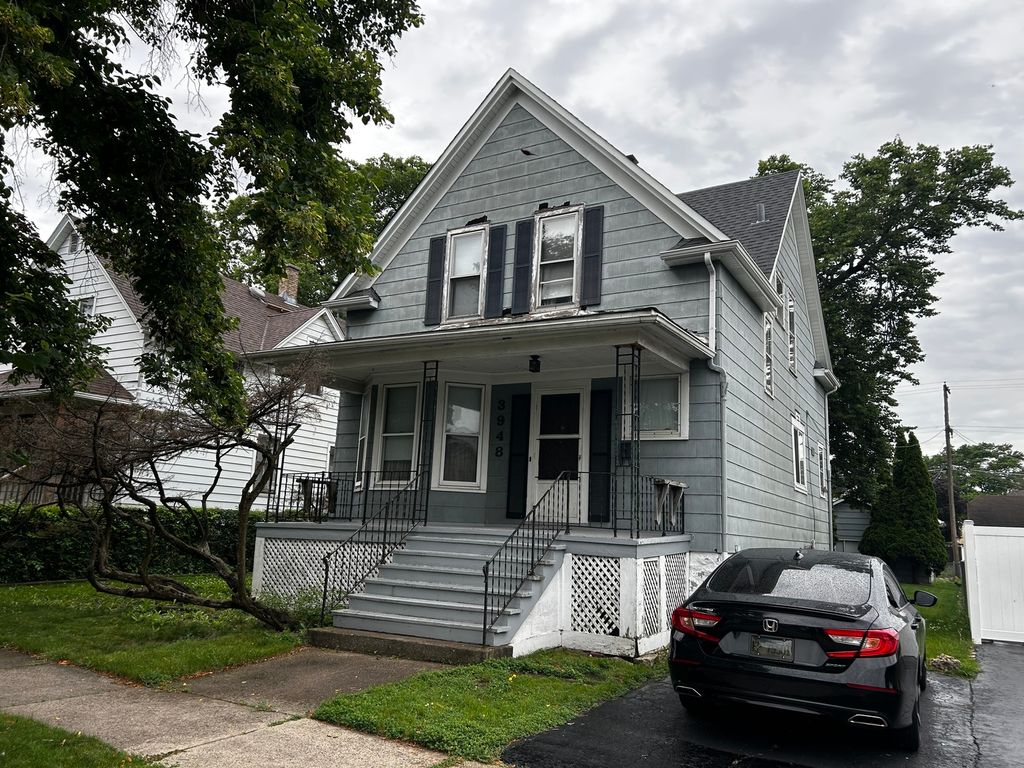 3948 Amelia Avenue, Lyons, IL 60534