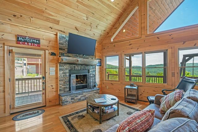93 Stanley Ridge Drive, Morganton, GA 30560