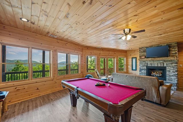 93 Stanley Ridge Drive, Morganton, GA 30560