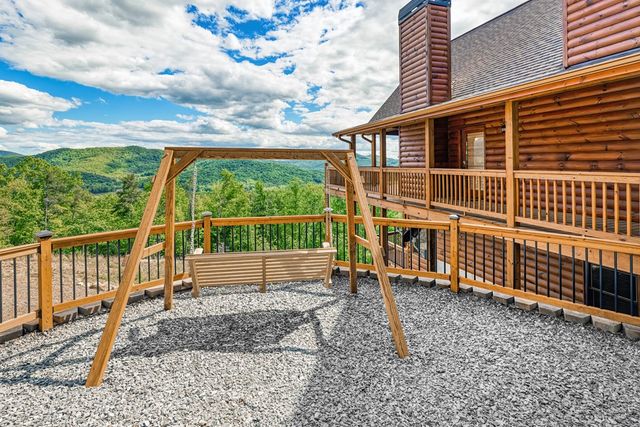 93 Stanley Ridge Drive, Morganton, GA 30560