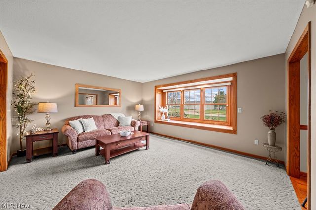 5330 Young Road, Stow, OH 44224