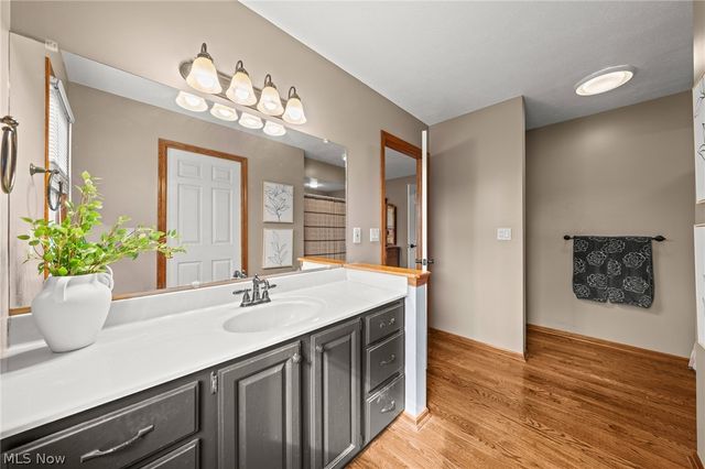 5330 Young Road, Stow, OH 44224