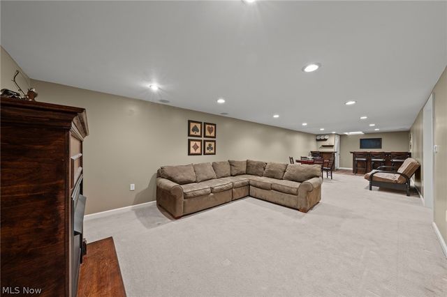 5330 Young Road, Stow, OH 44224