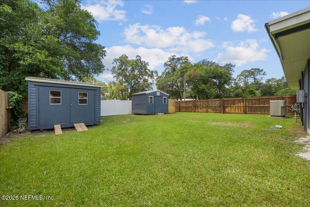 101 LISA Lane, Palatka, FL 32177