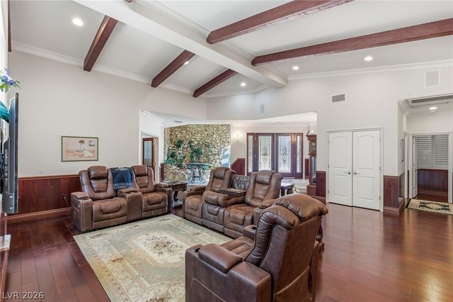 6131 Grand Teton Drive, Las Vegas, NV 89131