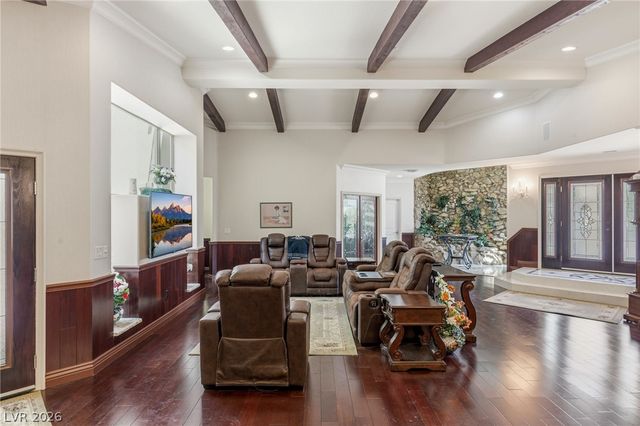 6131 Grand Teton Drive, Las Vegas, NV 89131