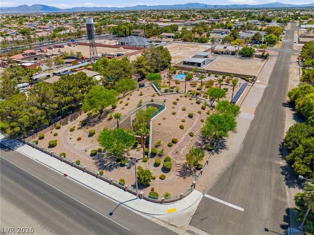 6131 Grand Teton Drive, Las Vegas, NV 89131