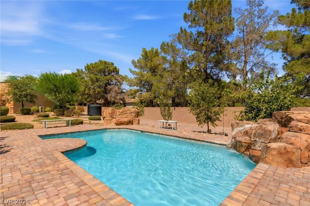 6131 Grand Teton Drive, Las Vegas, NV 89131