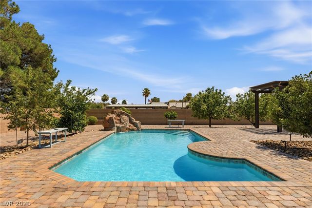 6131 Grand Teton Drive, Las Vegas, NV 89131