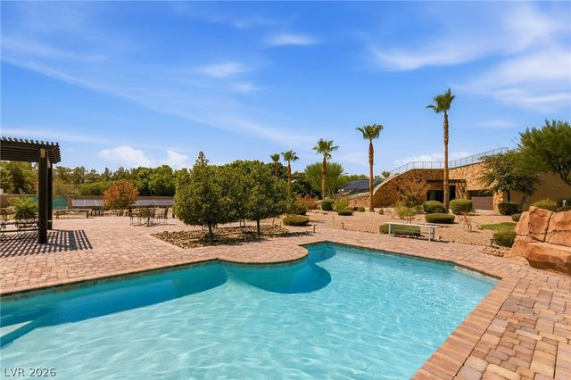 6131 Grand Teton Drive, Las Vegas, NV 89131