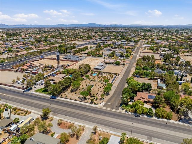 6131 Grand Teton Drive, Las Vegas, NV 89131