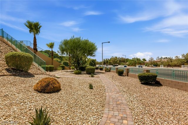 6131 Grand Teton Drive, Las Vegas, NV 89131