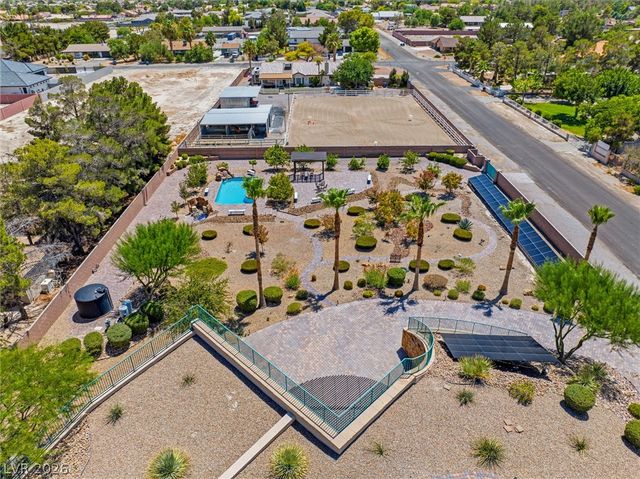 6131 Grand Teton Drive, Las Vegas, NV 89131