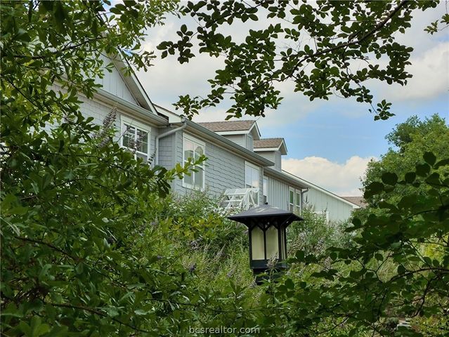 1725 Harvey Mitchell 2027, College Station, TX 77840