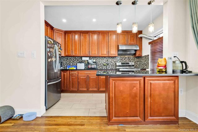 138-01 Jewel Avenue 1A, Flushing, NY 11367