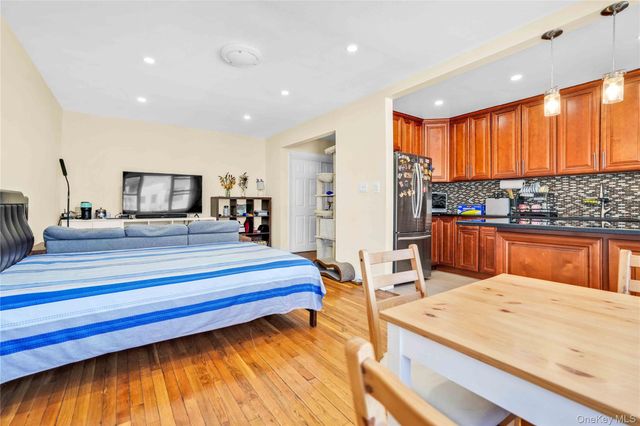 138-01 Jewel Avenue 1A, Flushing, NY 11367