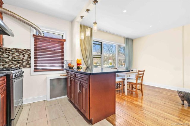 138-01 Jewel Avenue 1A, Flushing, NY 11367