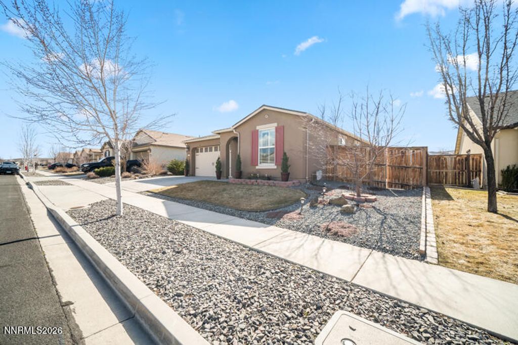 Image 3 of property listing at 7367 Rutherford Drive, Reno, NV 89506