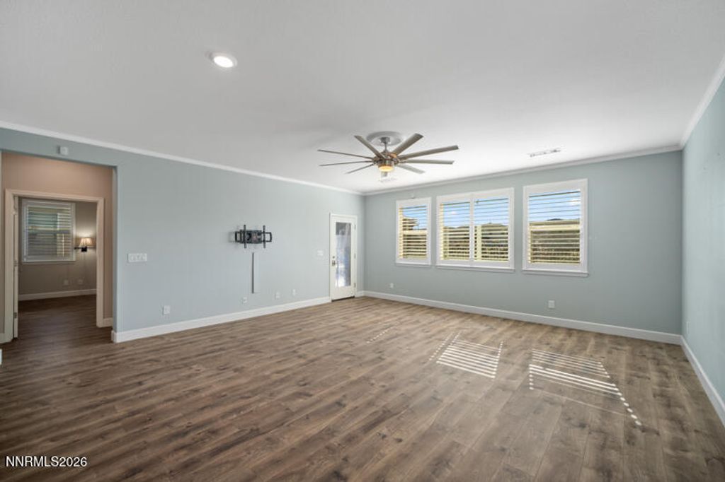 Image 8 of property listing at 7367 Rutherford Drive, Reno, NV 89506