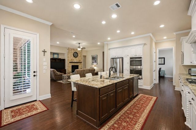 11912 Linden Walk Lane, Pearland, TX 77584