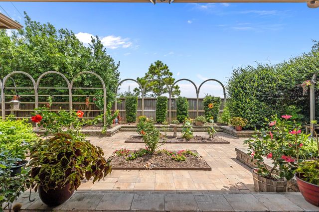 11912 Linden Walk Lane, Pearland, TX 77584