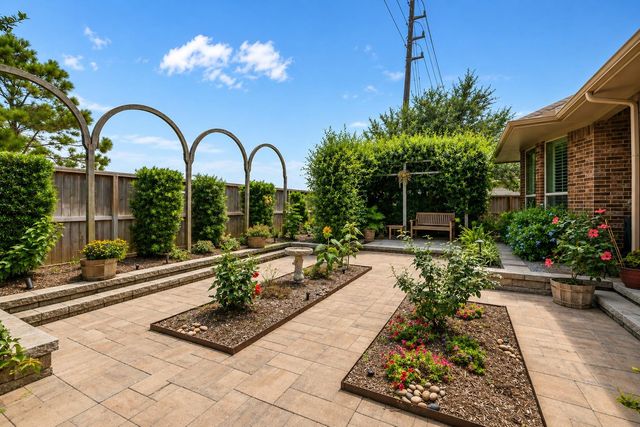 11912 Linden Walk Lane, Pearland, TX 77584