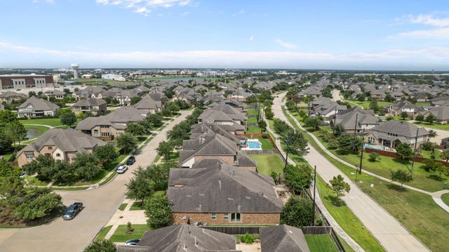 11912 Linden Walk Lane, Pearland, TX 77584