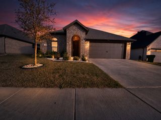 332 Paloma Street, Weatherford, TX 76087