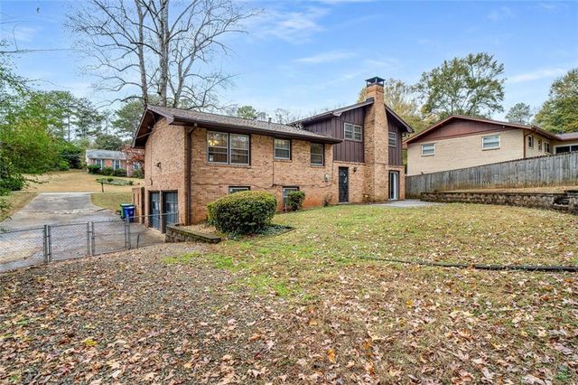 2738 Rainbow Ridge Road, Decatur, GA 30034