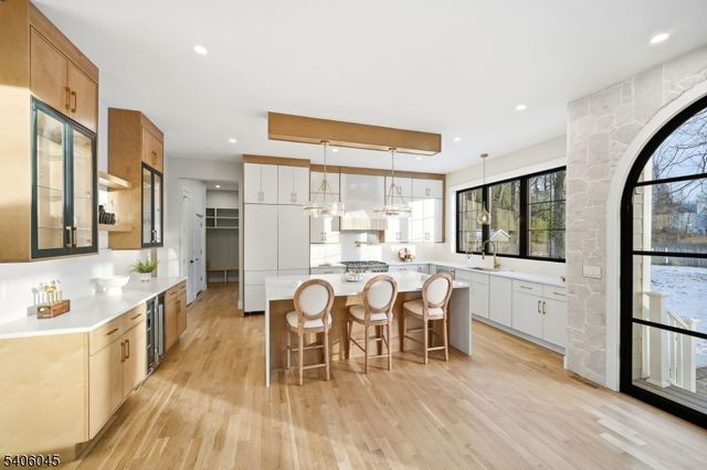 3 Parker Ct, Florham Park Boro, NJ 07932