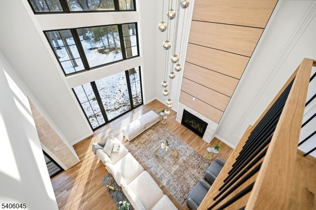 3 Parker Ct, Florham Park Boro, NJ 07932