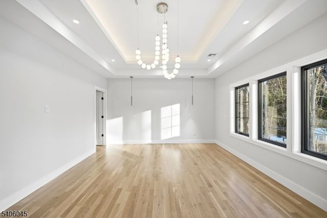 3 Parker Ct, Florham Park Boro, NJ 07932